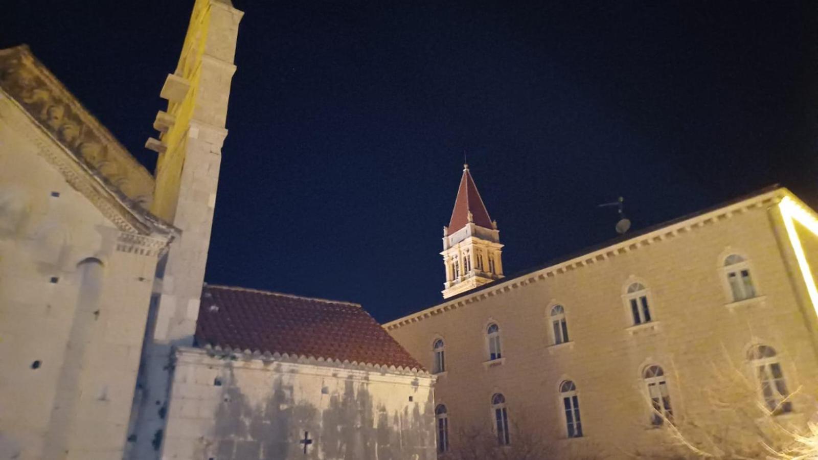 Holiday Home Ruzmarin Trogir Exterior foto